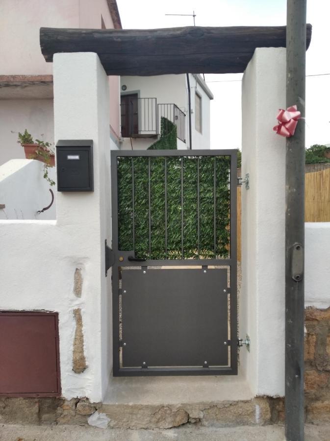 Casa Vacanze Da Michele E Azzurra Lotzorai Exterior foto